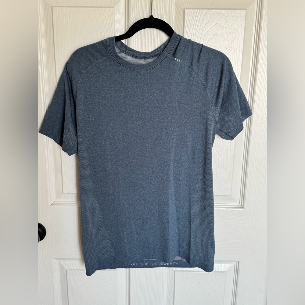 Men's lululemon shirt